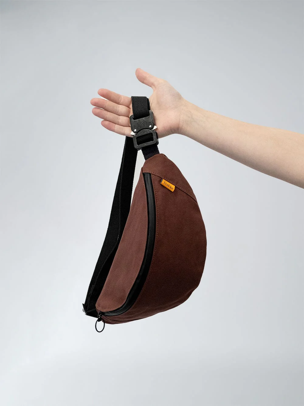 Trakke Banana Crossbody Bag - Image 6