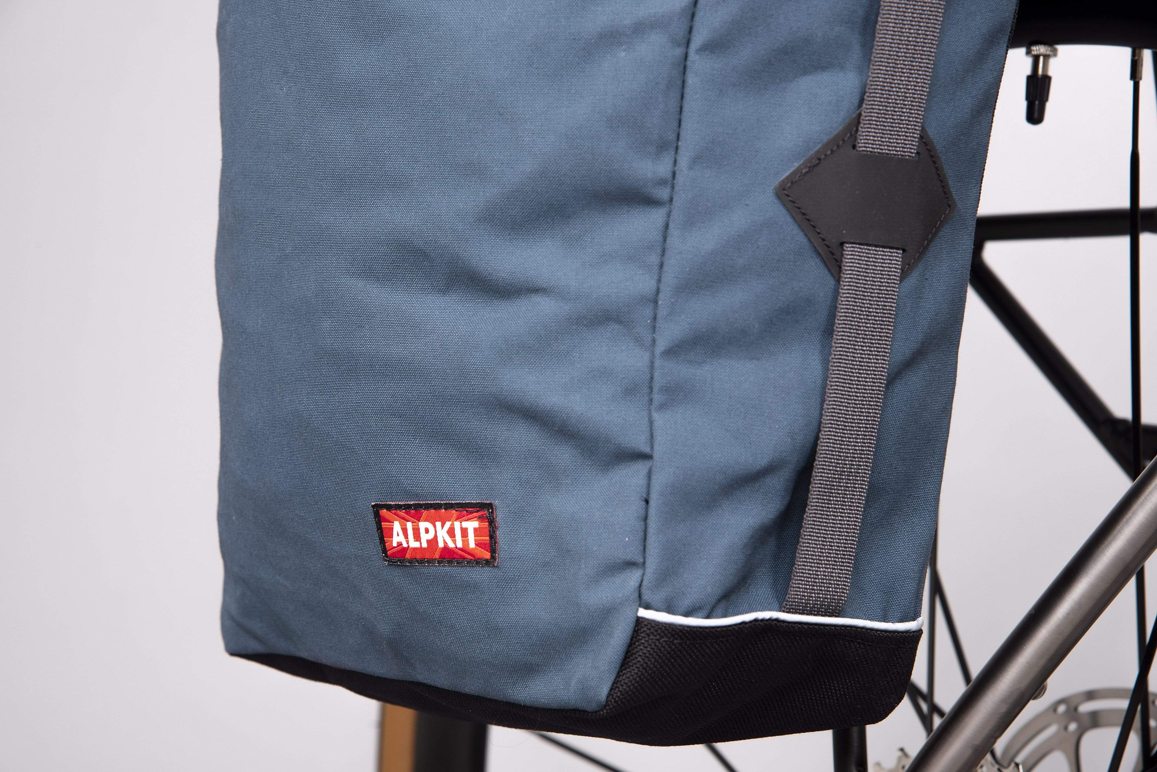 Caledonian 10L - Image 15