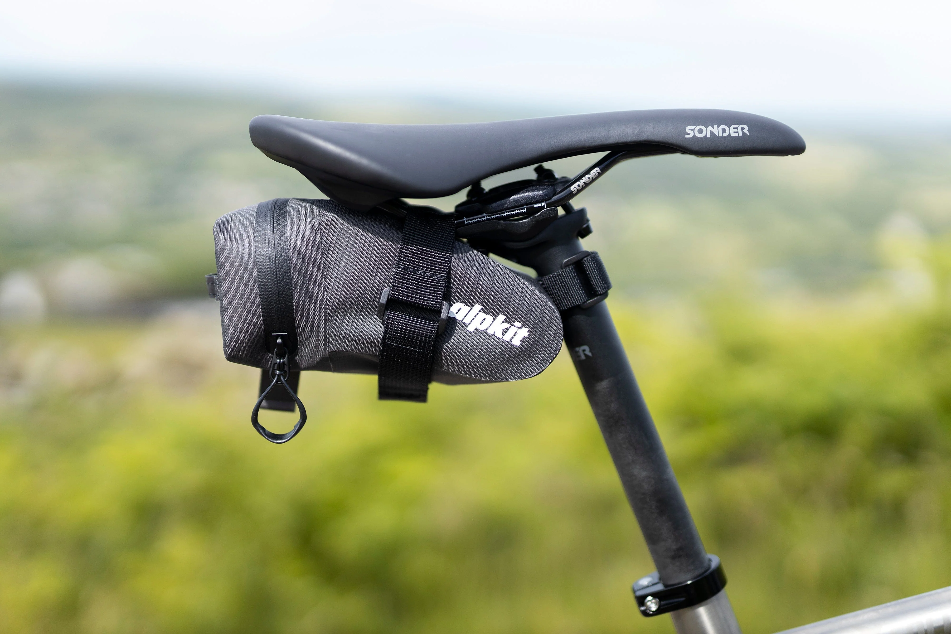 Deluge Seat Pack 0.5L - Image 2