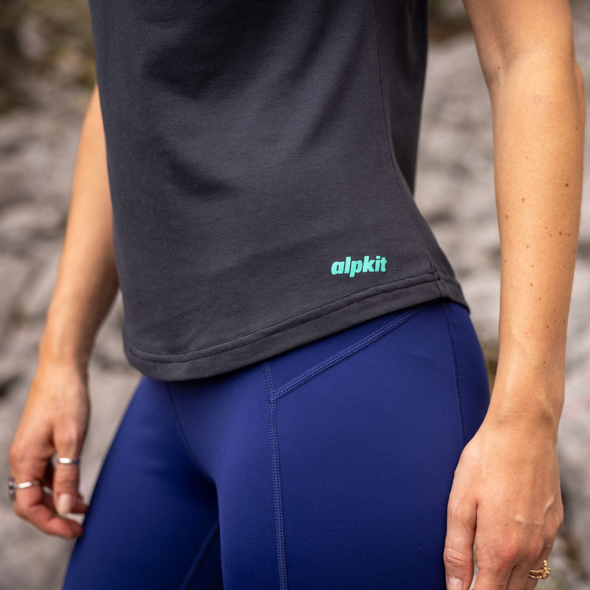 Farne Tee [Womens] - Image 4