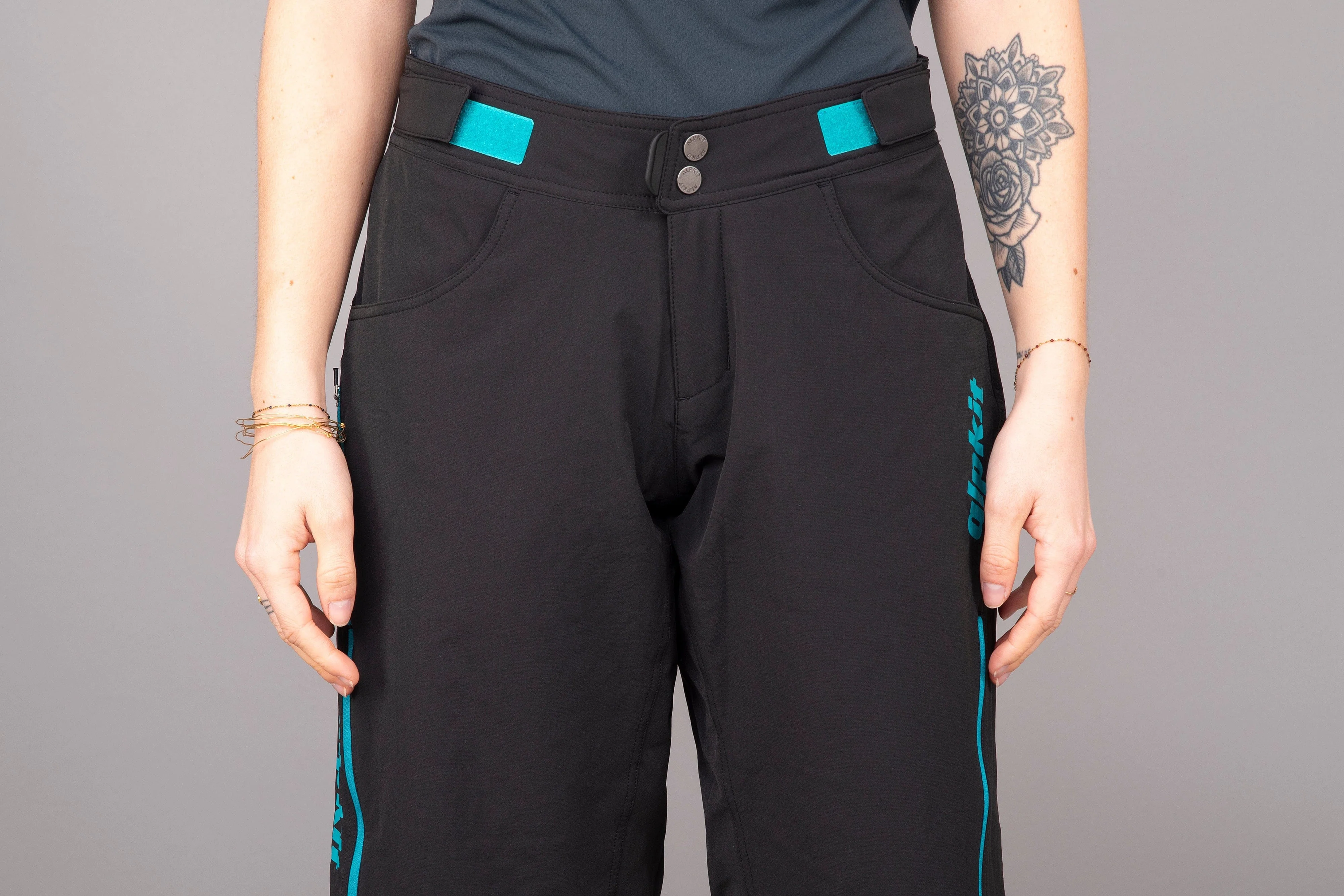 Floe Short [Womens] - Image 5