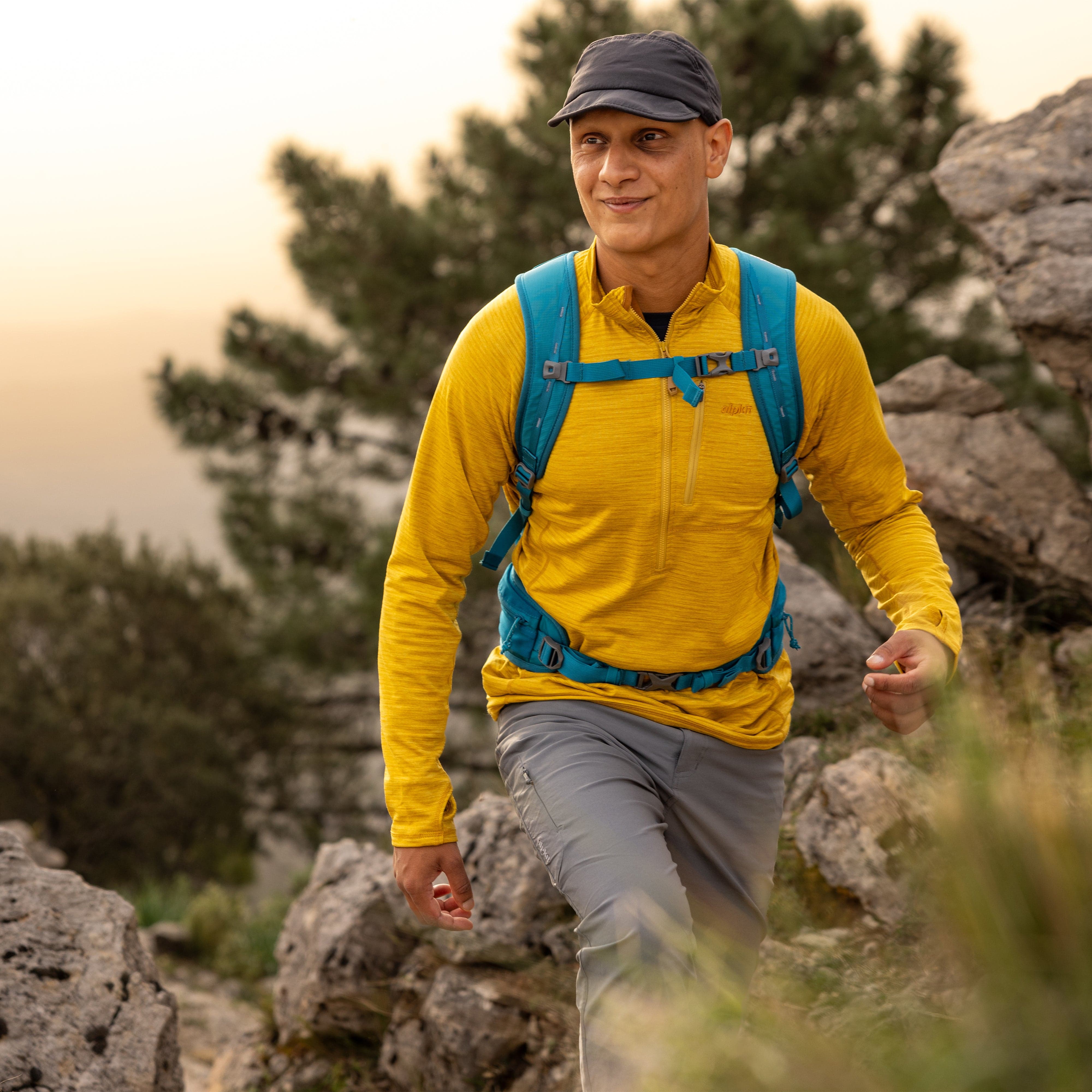 Griffon Half-Zip [Mens] - Image 9