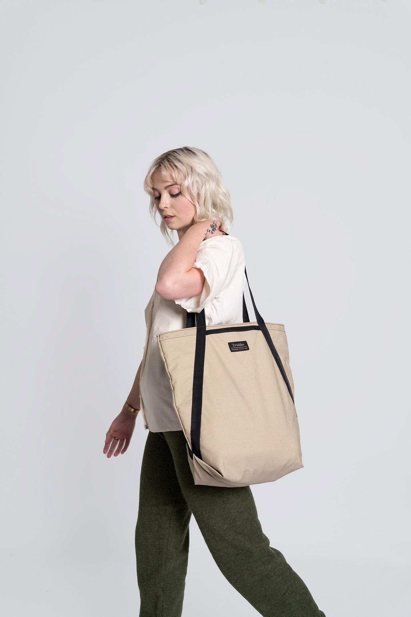 Trakke Messages Tote - Image 17