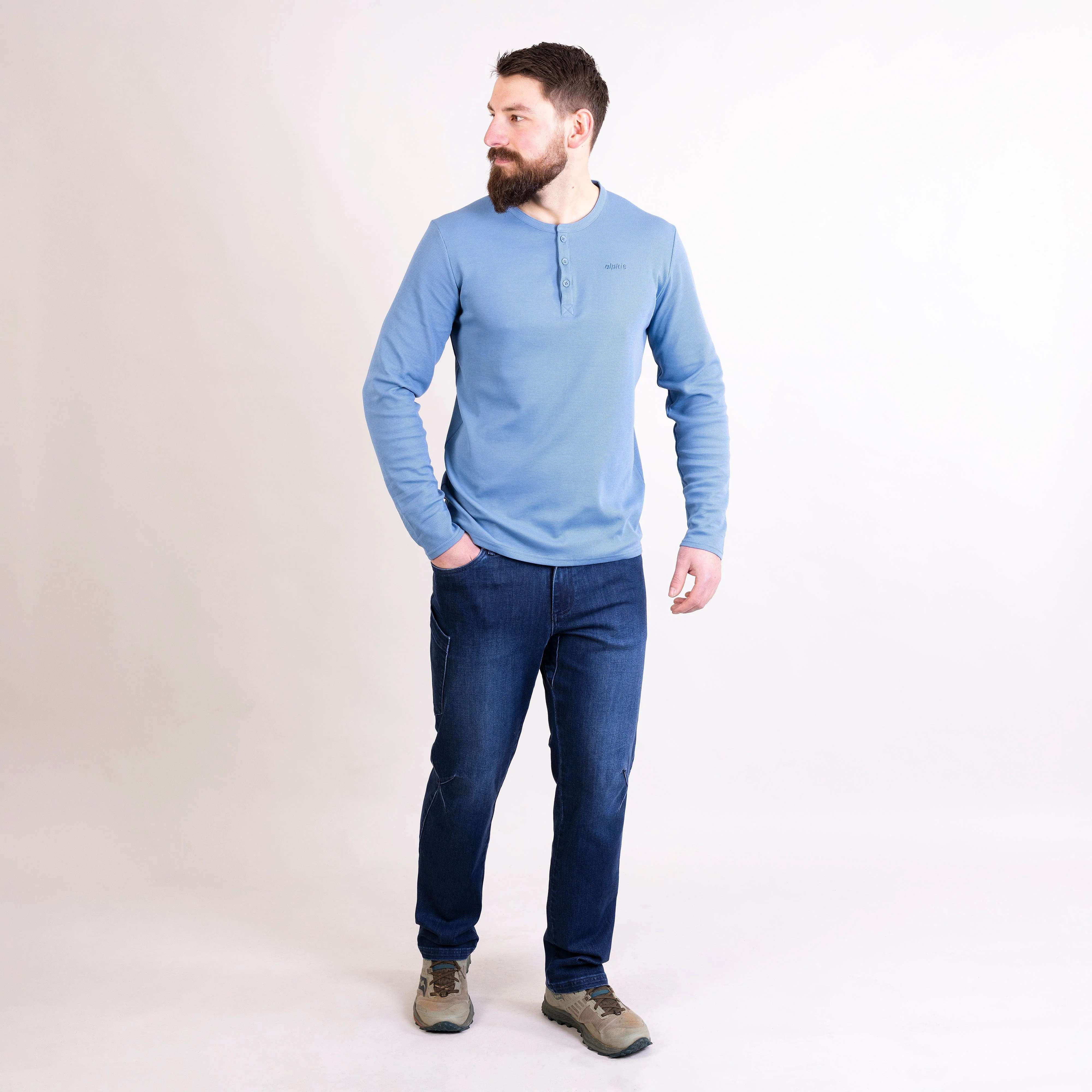 Rivo Henley [Mens] - Image 17