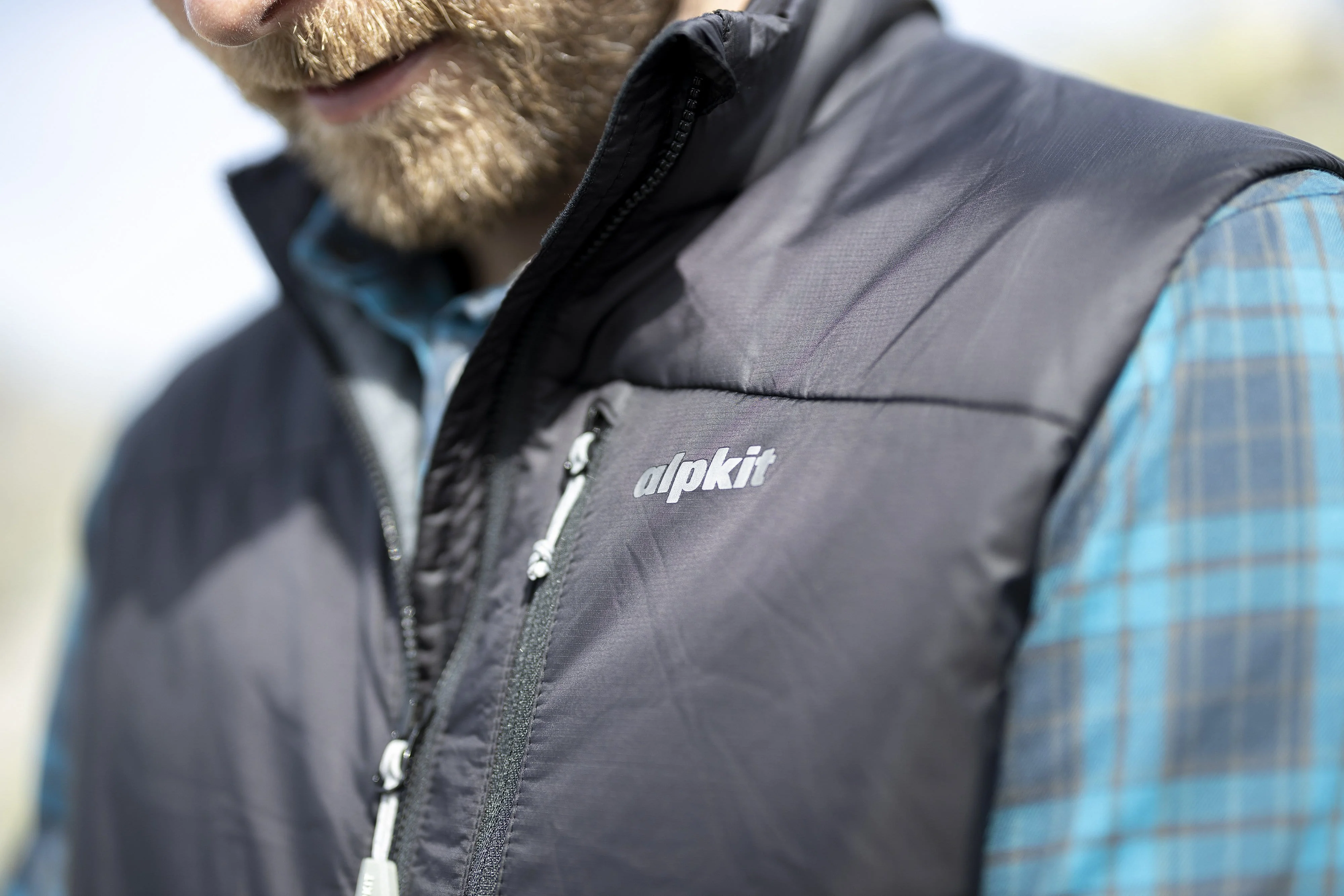 Sierra Vest [Mens] - Image 17