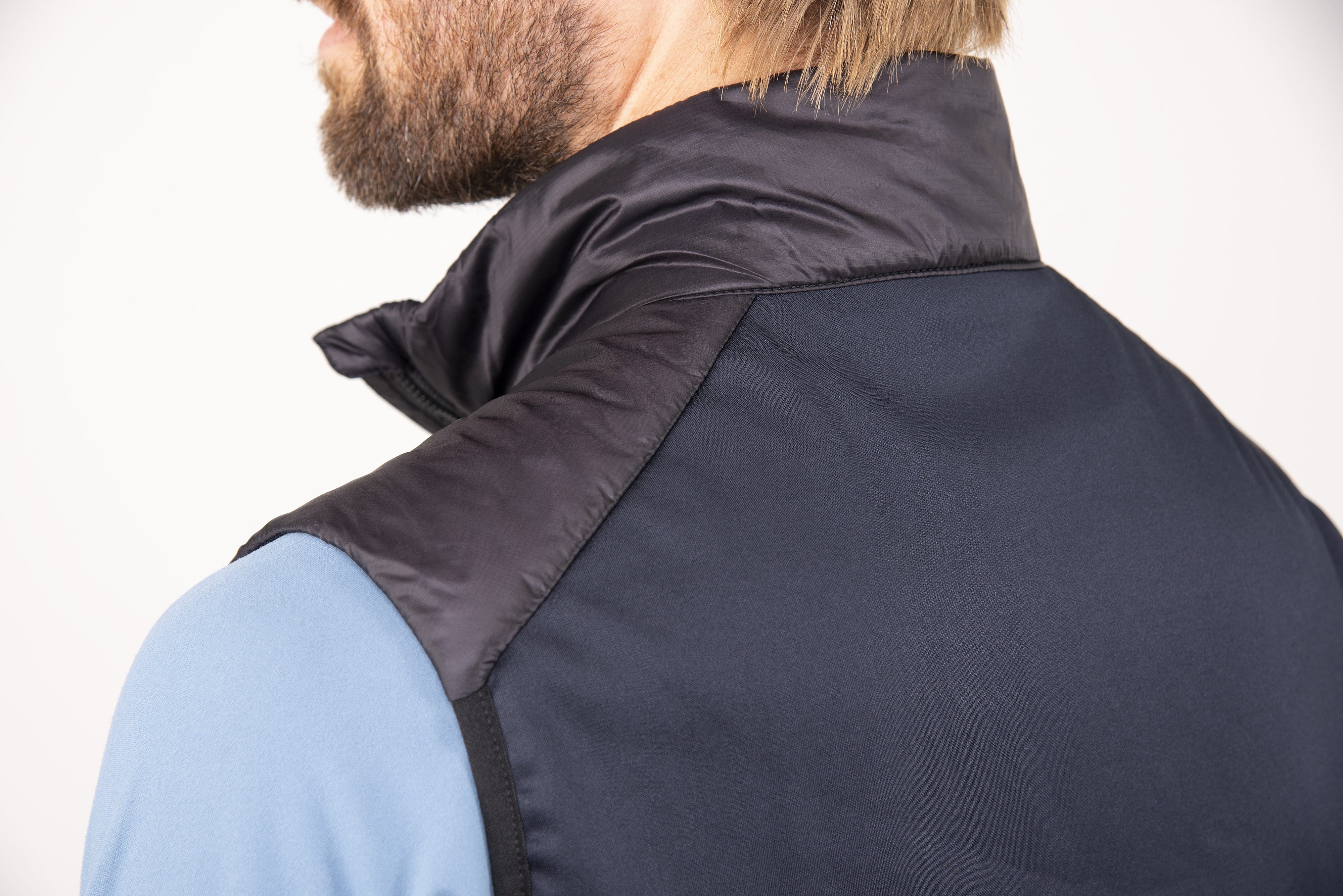 Sierra Vest [Mens] - Image 18