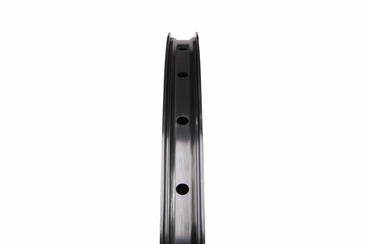 Sonder Alpha 29 XC Dynamo Wheelset - Image 4