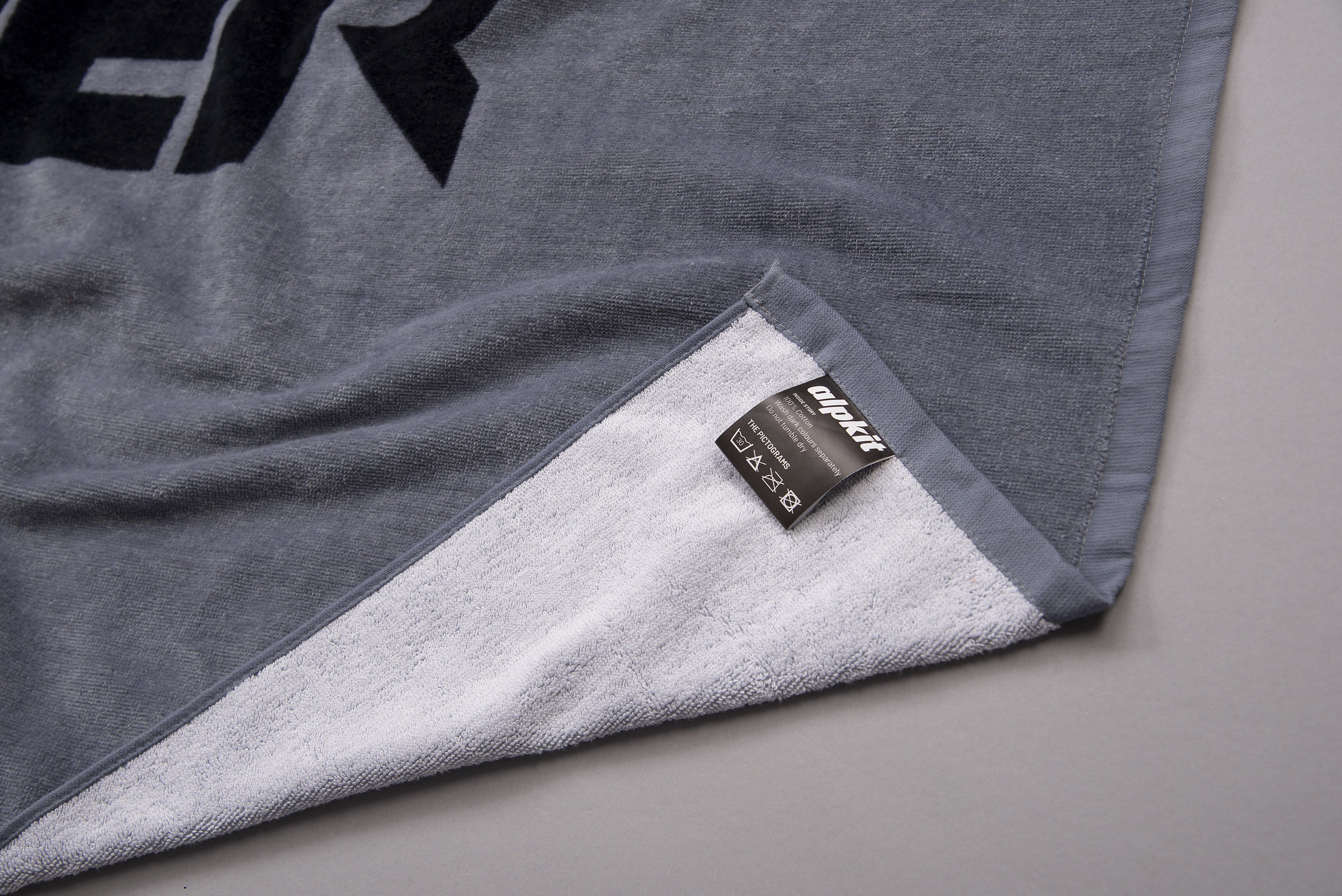 Sonder Beach Towel - Image 3