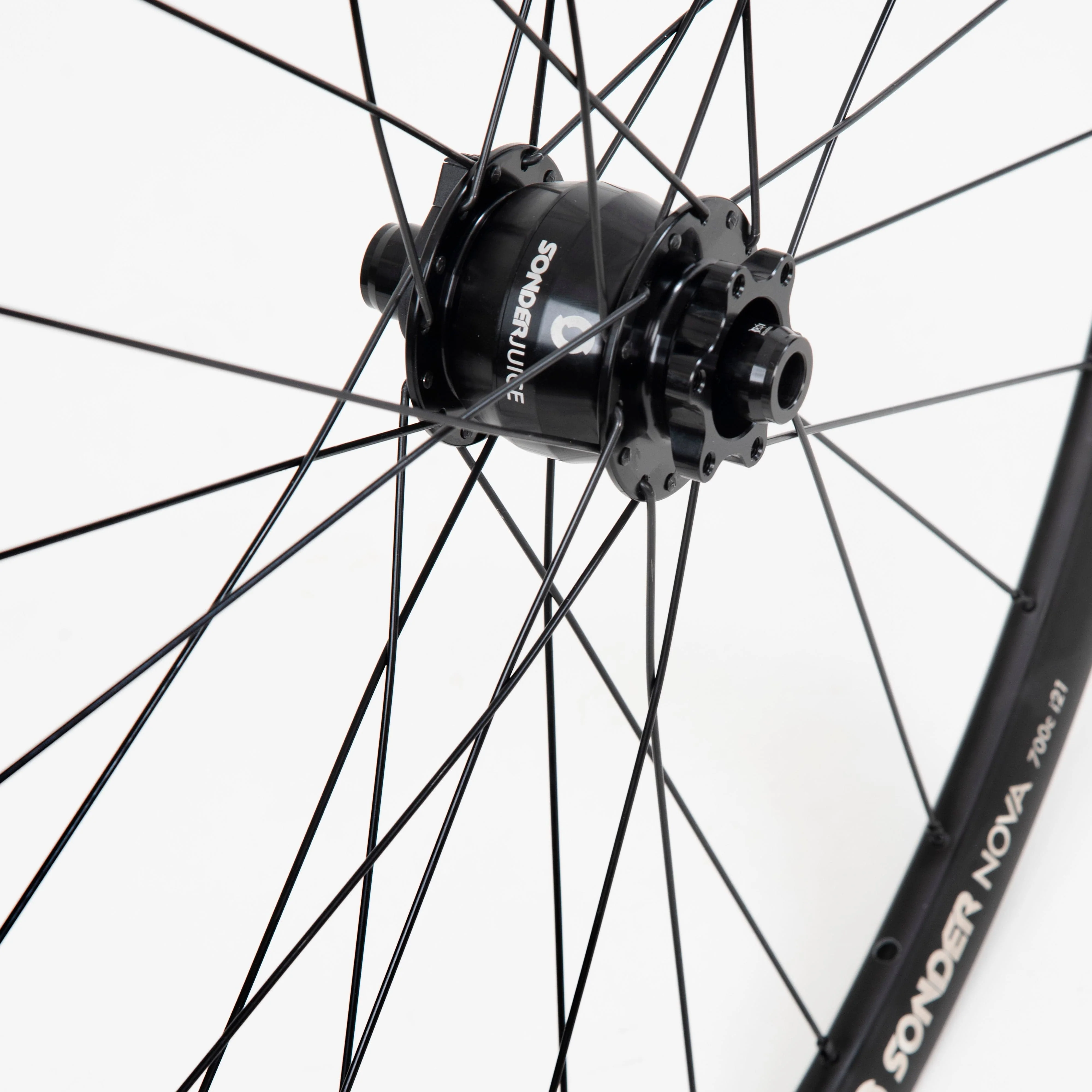 Sonder Nova 700c Dynamo Wheelset - Image 4