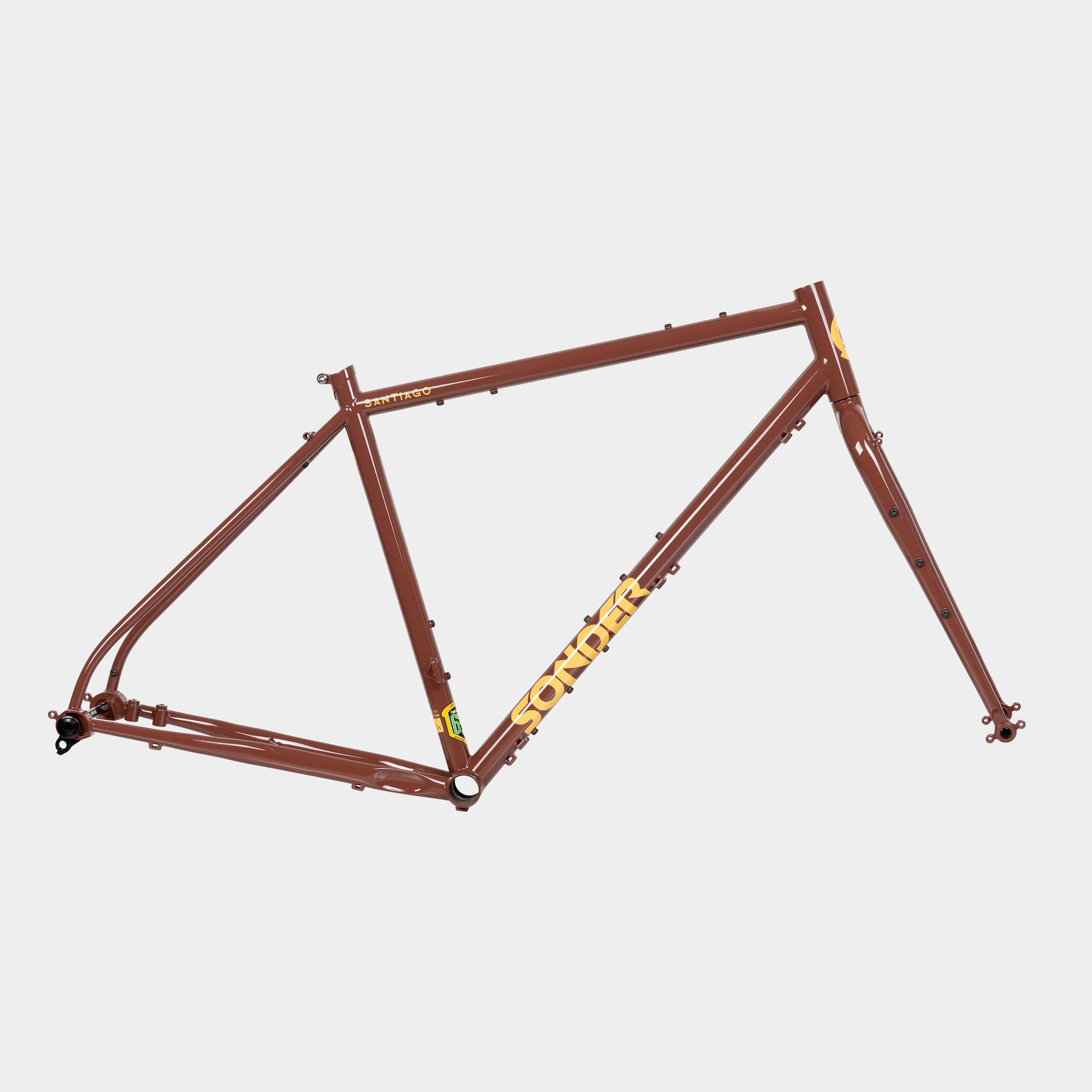 Santiago Cues Grand Tourer - Image 3