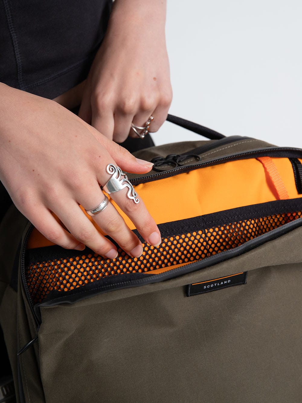 Trakke Storr 35L Travel Backpack - Image 6